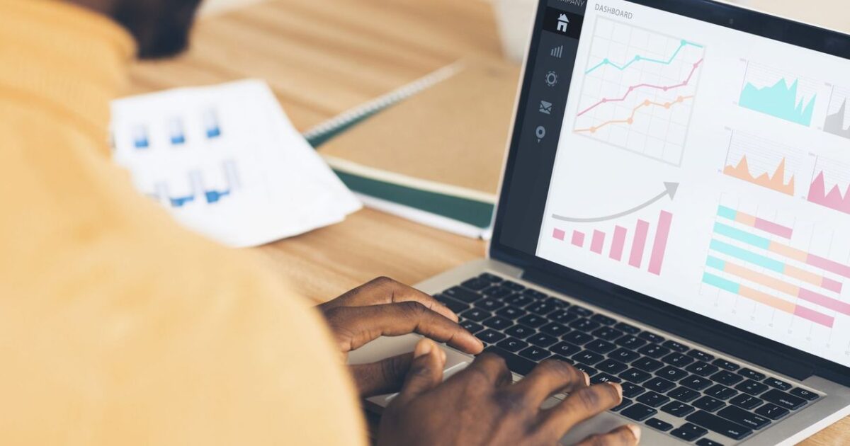 Capa do post: Como definir KPIs: escolha os indicadores ligados à receita do negócio