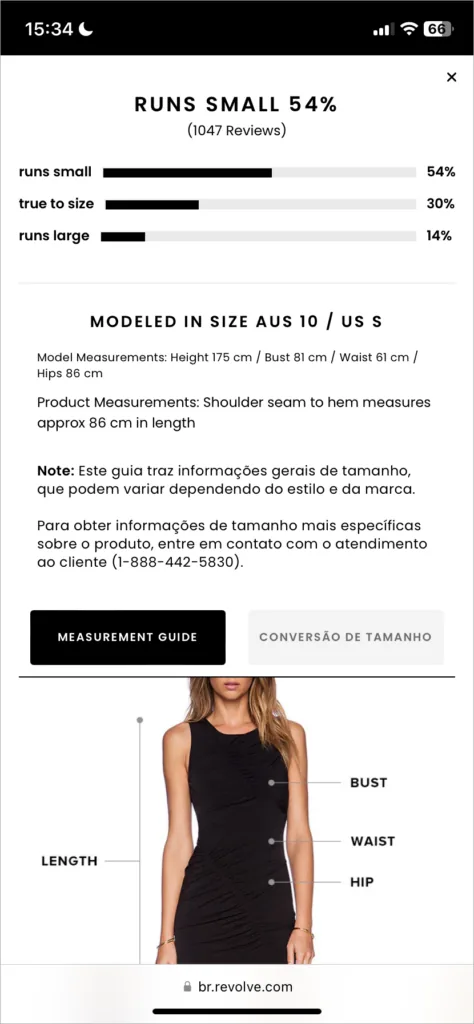 Guia de tamanhos da Revolve: 54% de 1.047 avaliações dizem que o vestido fica pequeno, acima das medidas da modelo e do guia de medidas