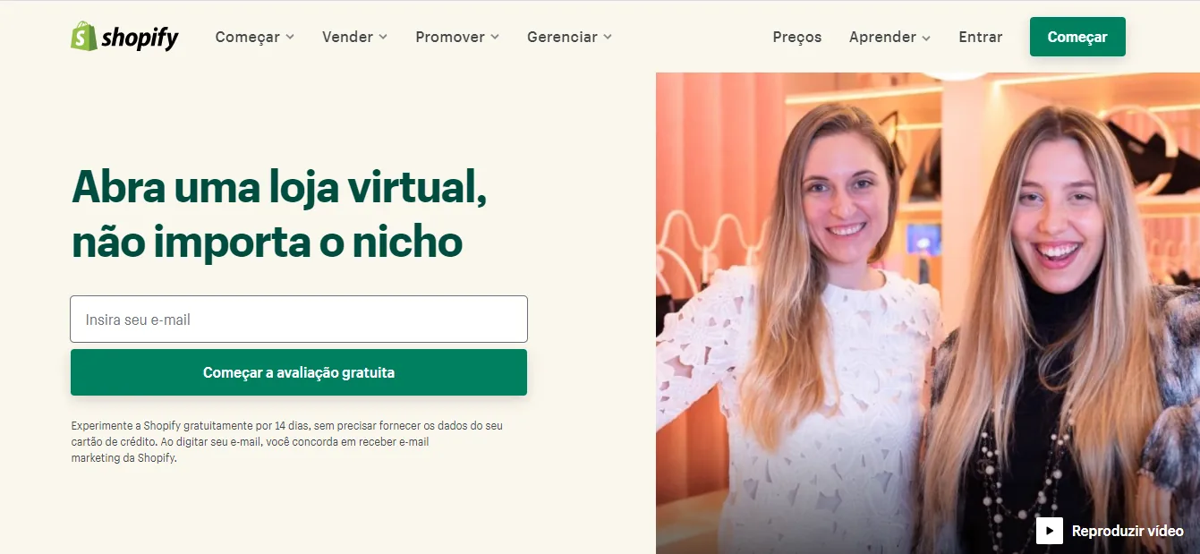 Página inicial da Shopify: campo de e-mail, botão Começar a avaliação gratuita e, logo abaixo, o aviso de que o teste dispensa cartão de crédito