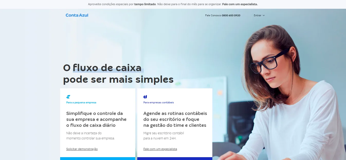 Página da Conta Azul em 2021: título sobre fluxo de caixa mais simples e dois blocos lado a lado, um para a pequena empresa e outro para empresas contábeis, cada um com texto e link próprios